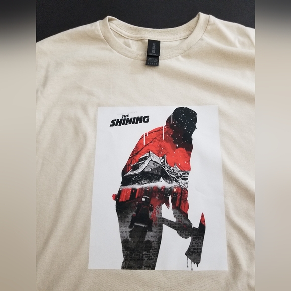 🆕 GILDAN G640 "SOFT STYLE" Custom Tee "THE SHINING" Movie Poster - Picture 5 of 7